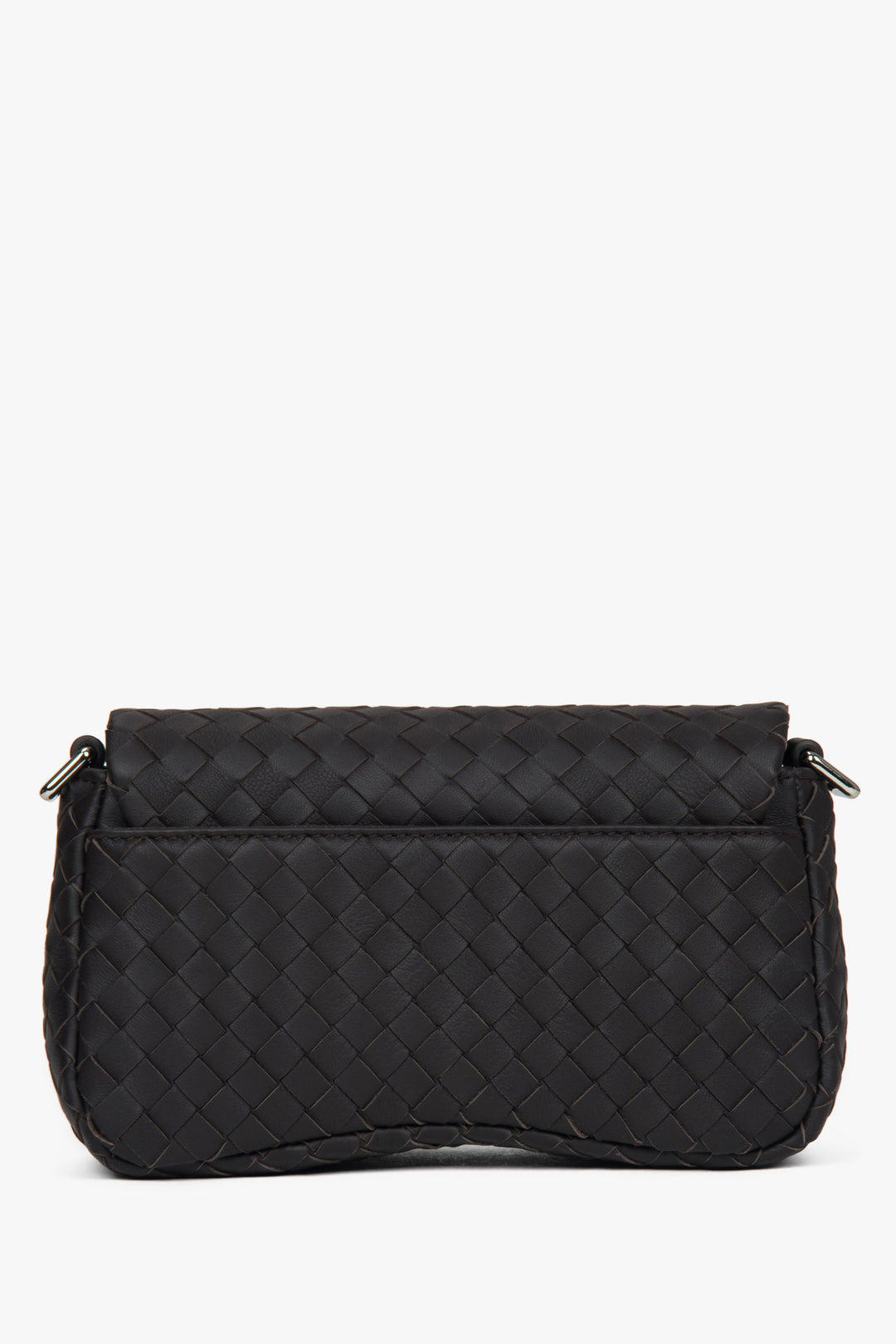 Mała, ciemnobrązowa torebka damska na ramię Estro, z plecionej skóry naturalnej.