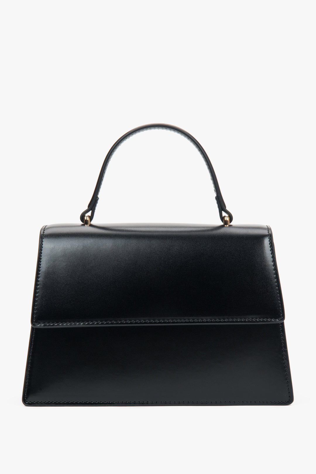 Mała czarna torebka damska typu kuferek ze skóry naturalnej Estro ER00118034.