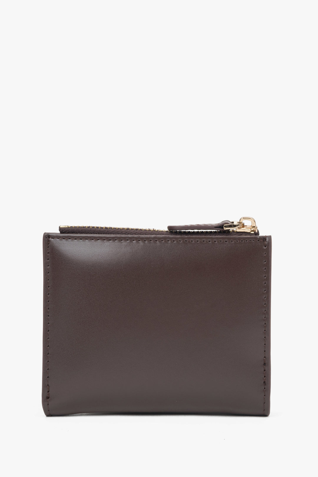 Ze skóry naturalnej, mały ciemnobrązowy portfel damski Estro.