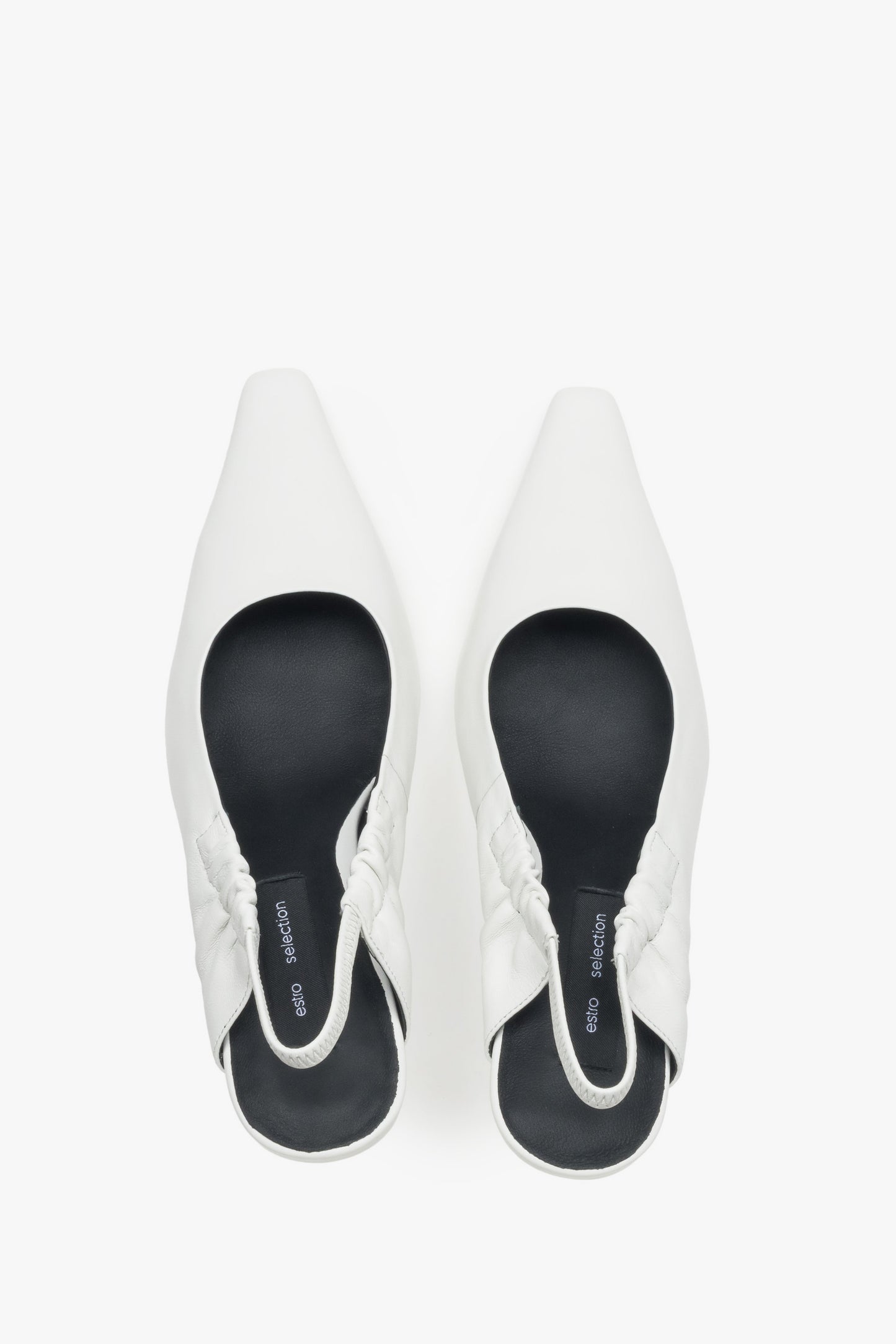 Mlecznobiałe czółenka damskie z odkrytą piętą Estro Selection.