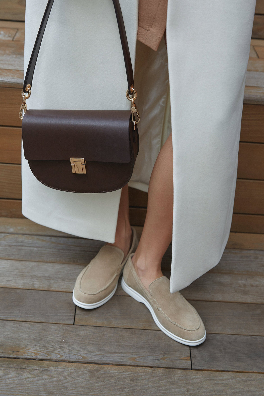 Ciemnobrązowa skórzana torebka damska na ramię Estro ER00114421