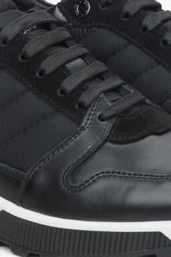 Męskie czarne sneakersy Estro - zbliżenie na detale.
