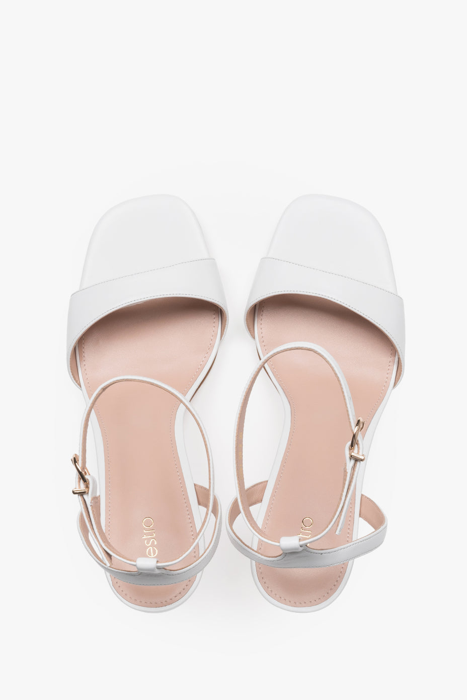 Sandałki damskie na szpilce, białe, ze skóry naturalnej, Estro.