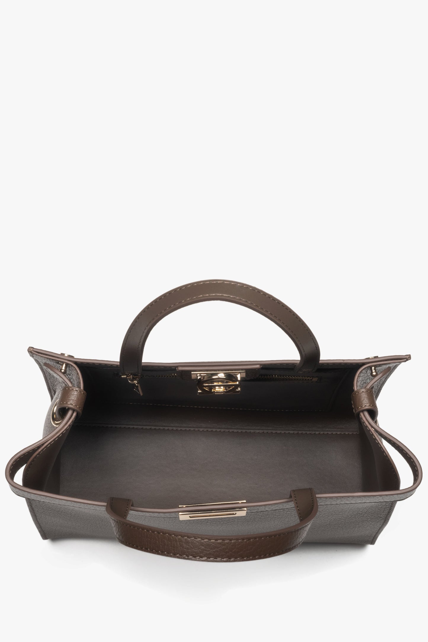 W kolorze mokka, skórzana torebka damska typu tote ze złotymi okuciami Estro.