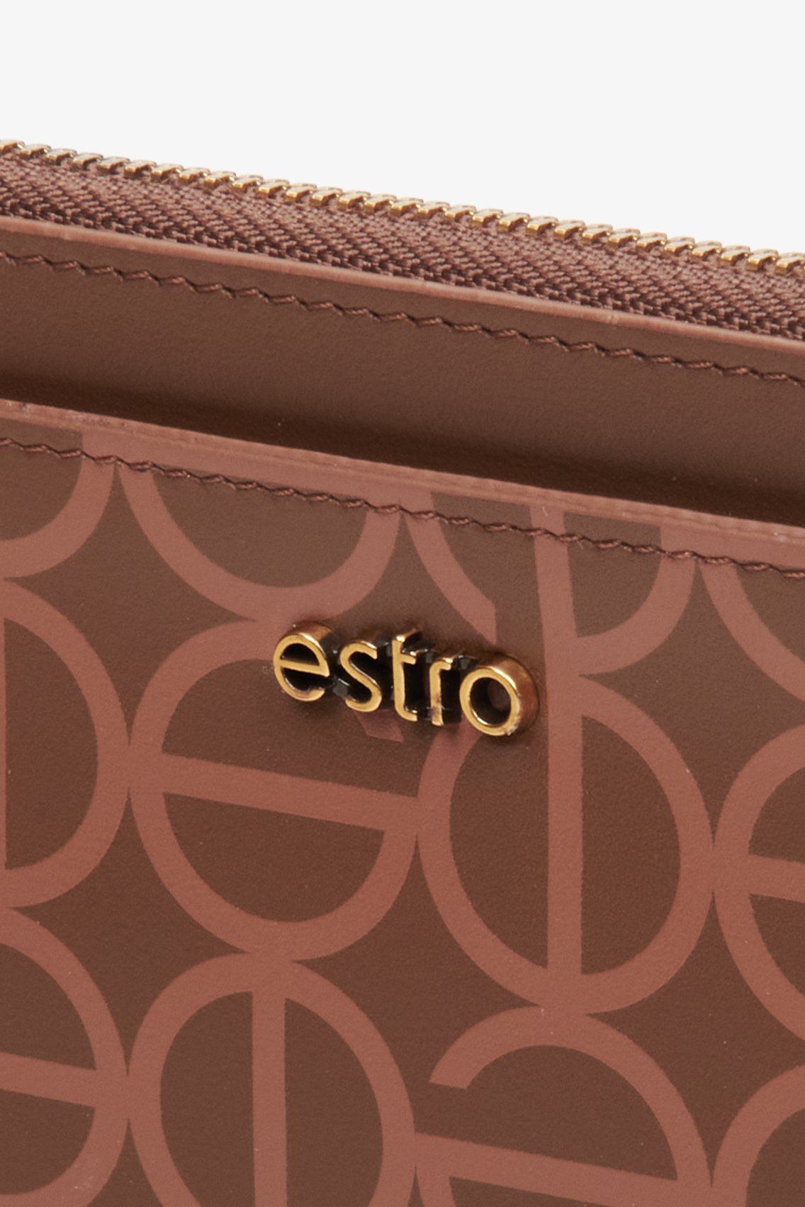 Brązowy, damski, duży portfel damski ze skóry naturalnej Estro - zbliżenie na detale.