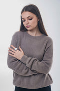Sweter damski z dodatkiem wełny z alpaki w kolorze taupe Estro ER00118756.
