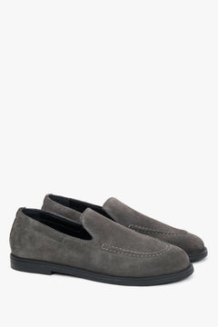 Eleganckie szare mokasyny damskie Estro typu barefoot wykonane z włoskiego weluru.
