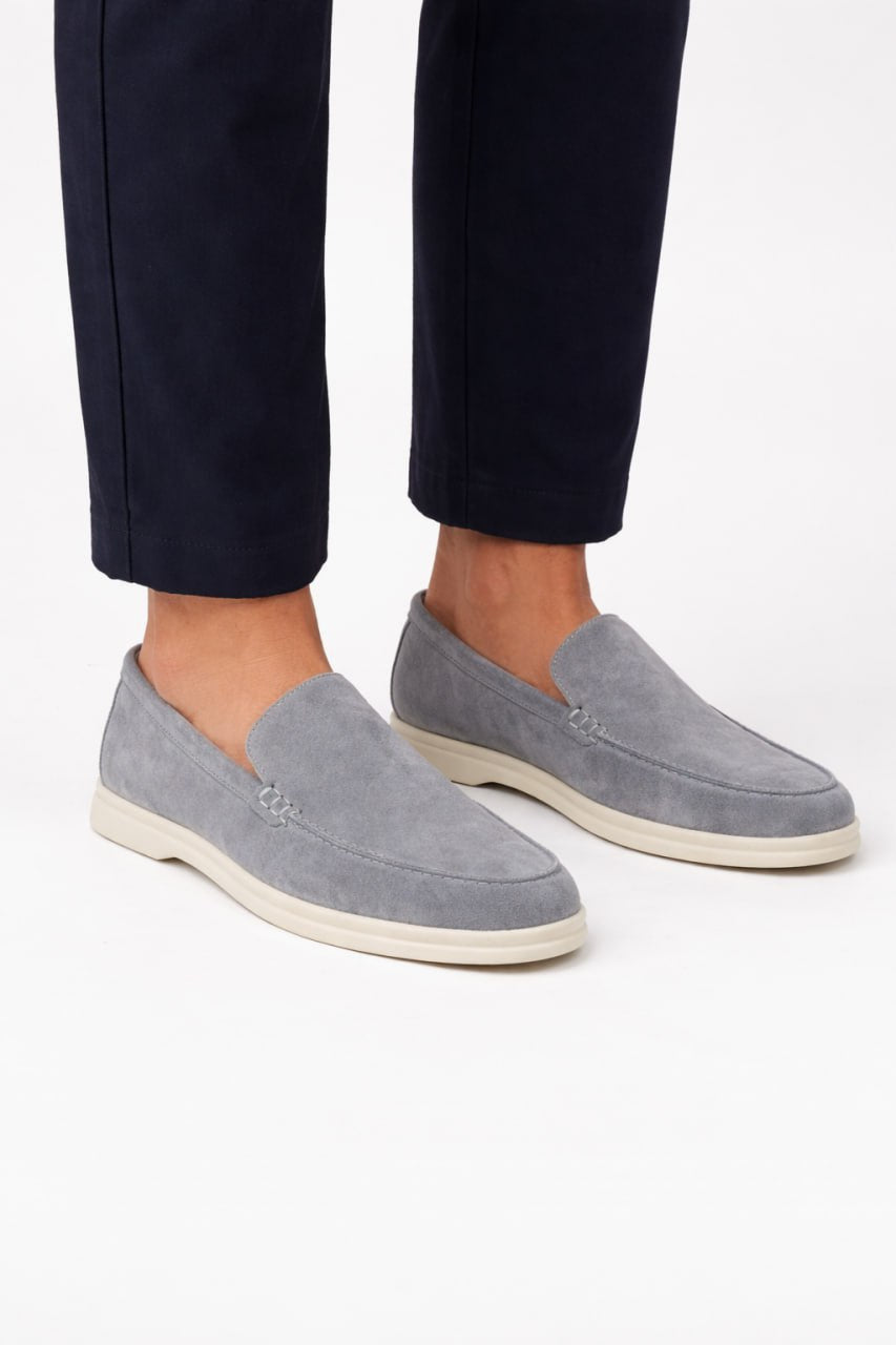 szare mokasyny męskie z weluru naturalnego na wiosnę
