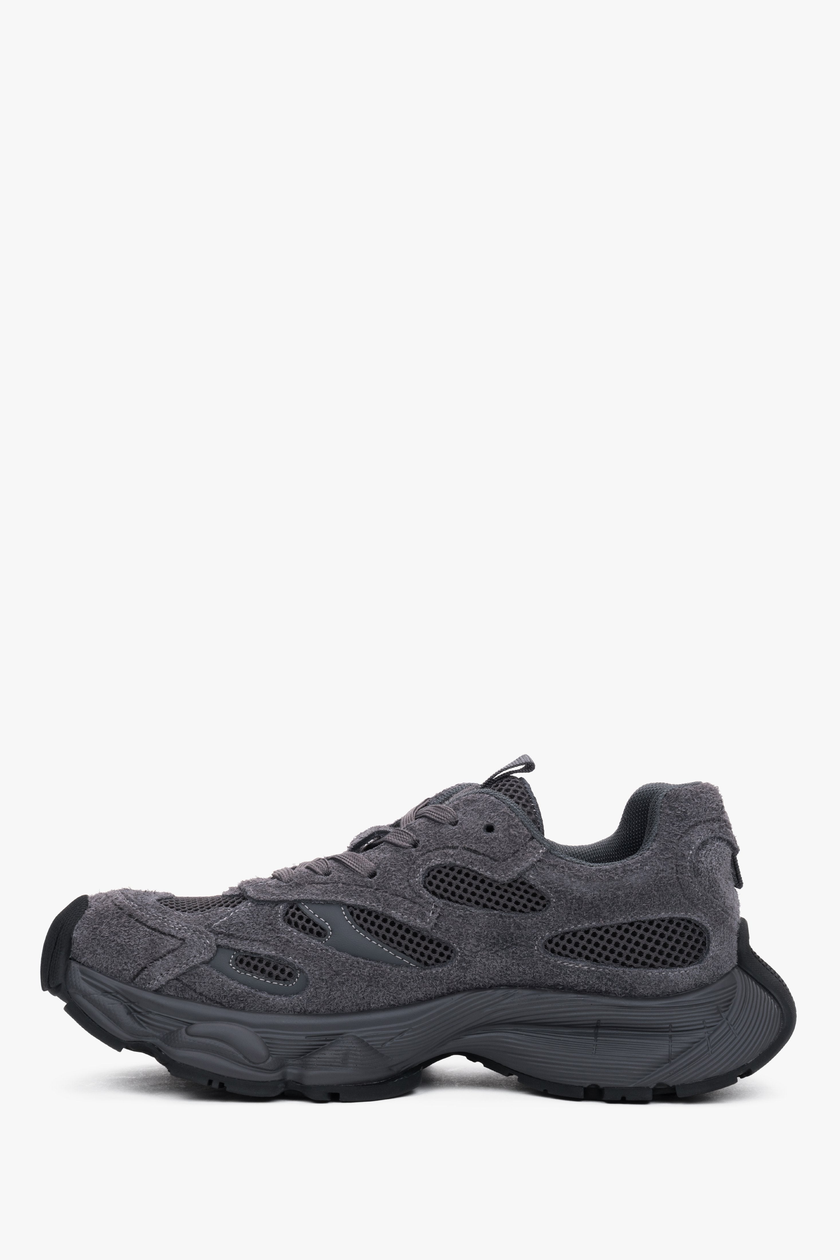 Szare sneakersy damskie ES8, na elastycznej podeszwie, z weluru naturalnego.