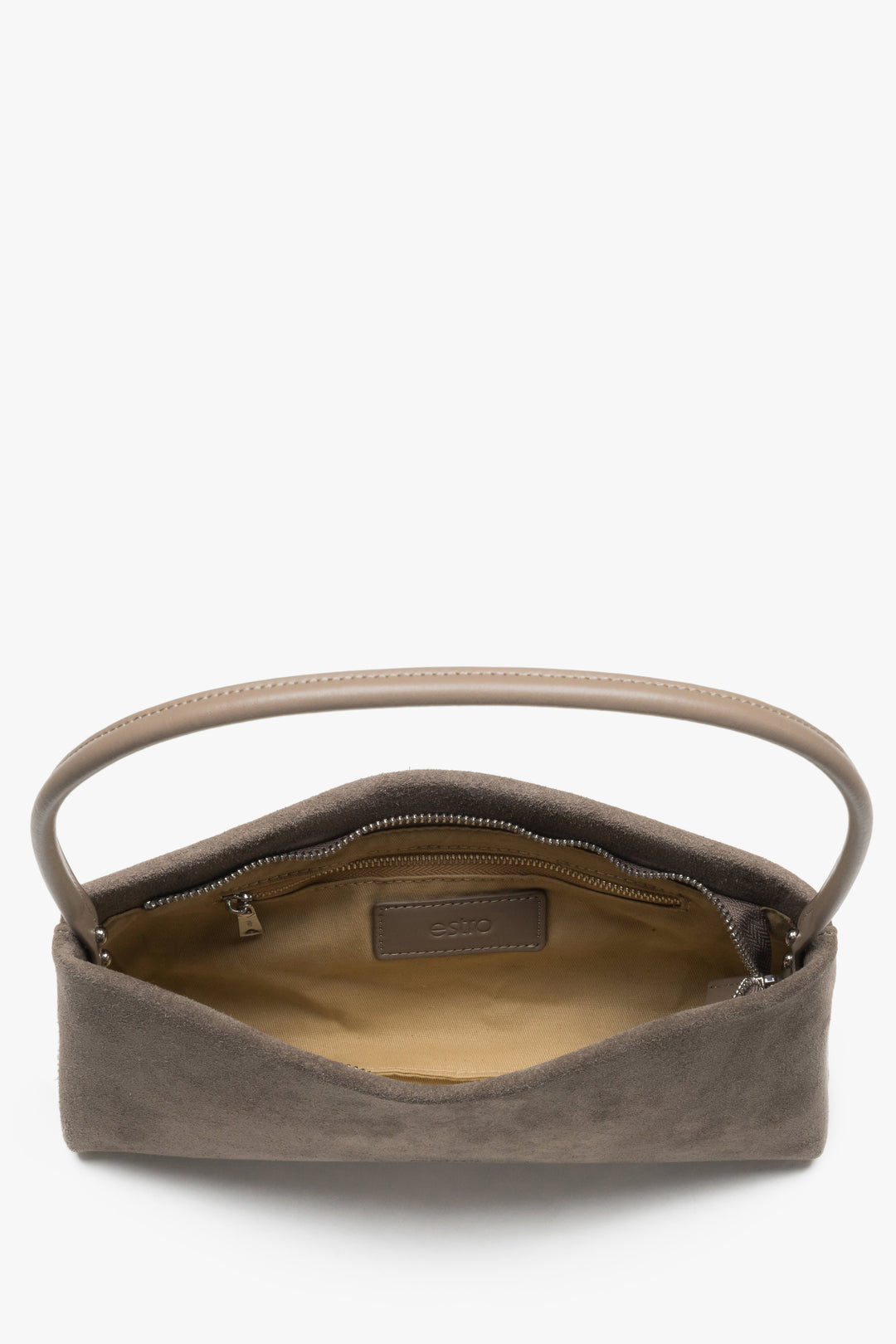 Torebka damska marki Estro, uszyta z weluru naturalnego w odcieniu szarobrązowym, idealna na ramię