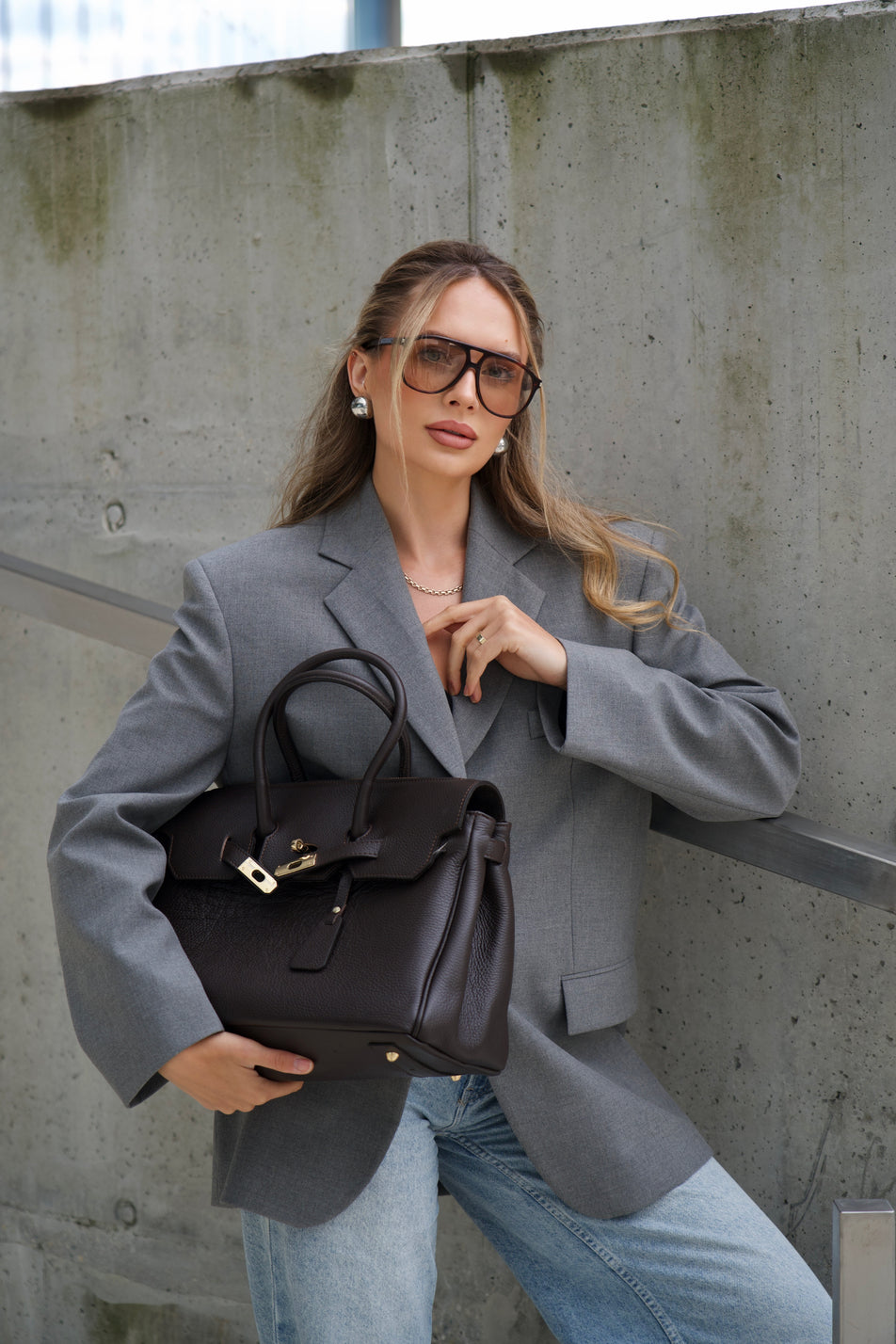 Duża ciemnobrązowa torebka damska z włoskiej skóry naturalnej Premium Estro ER00116355