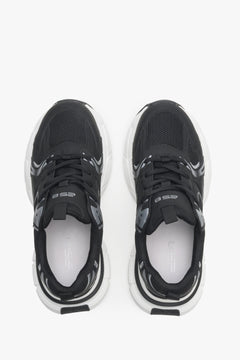 Czarne sneakersy damskie z siateczką ES 8 - prezentacja modelu z góry.
