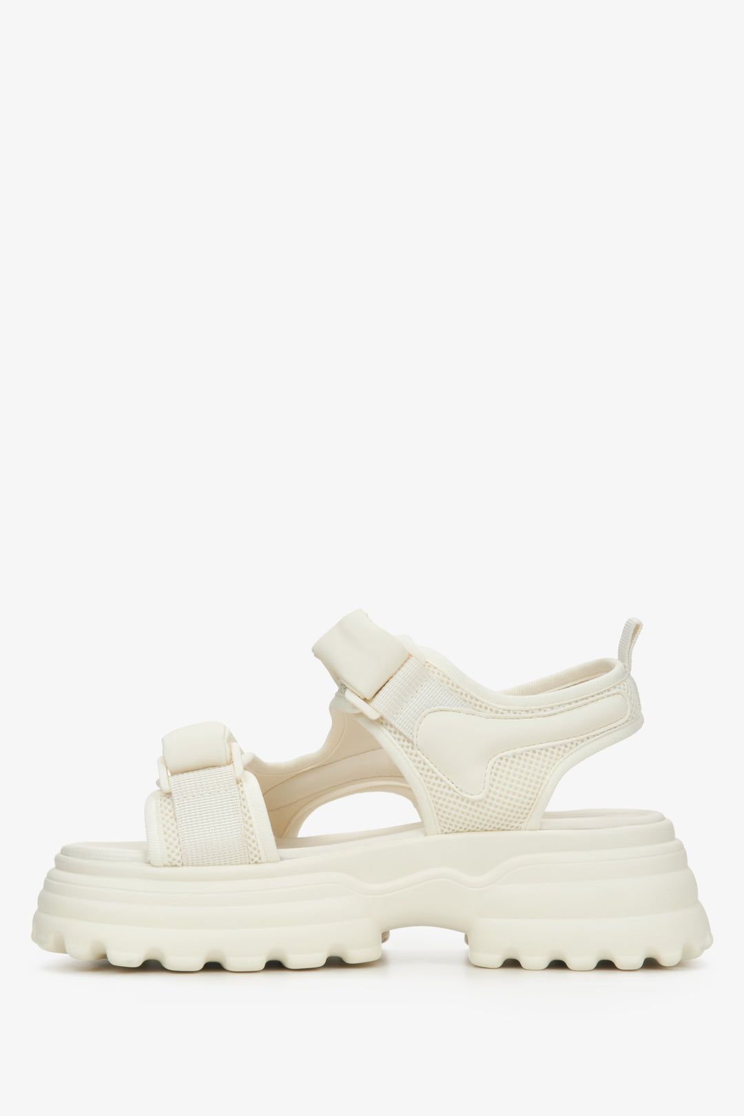 Sportowe sandały damskie ES8 w kolorze białym - profil buta.