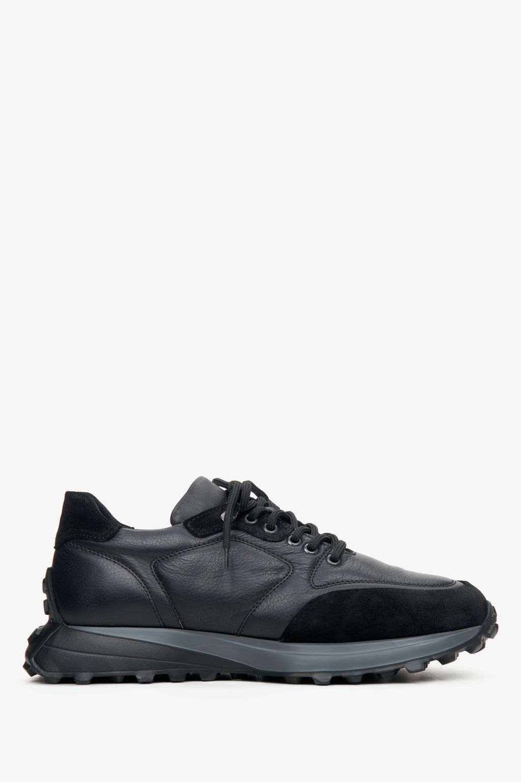 Czarne sneakersy męskie ze skóry i weluru Estro - profil buta.