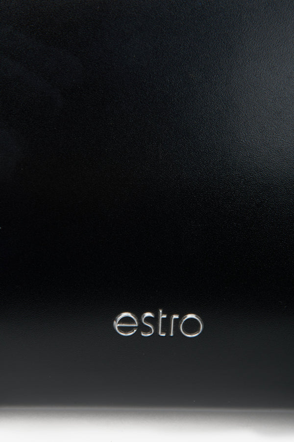 Skórzana torebka damska w kolorze czarnym Estro - zbliżenie na detale.
