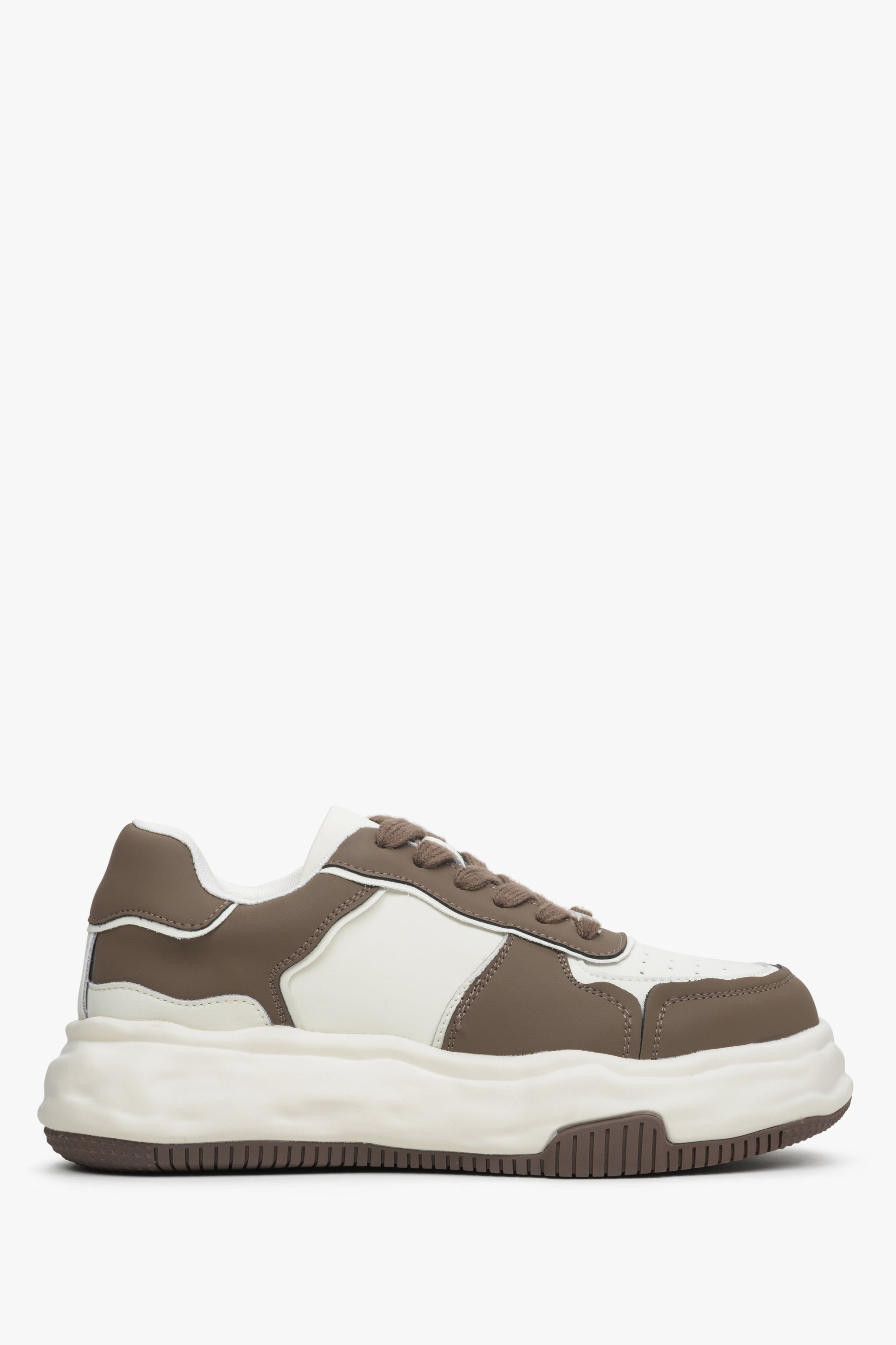 Brązowo-białe sneakersy damskie ze skóry naturalnej Estro.
