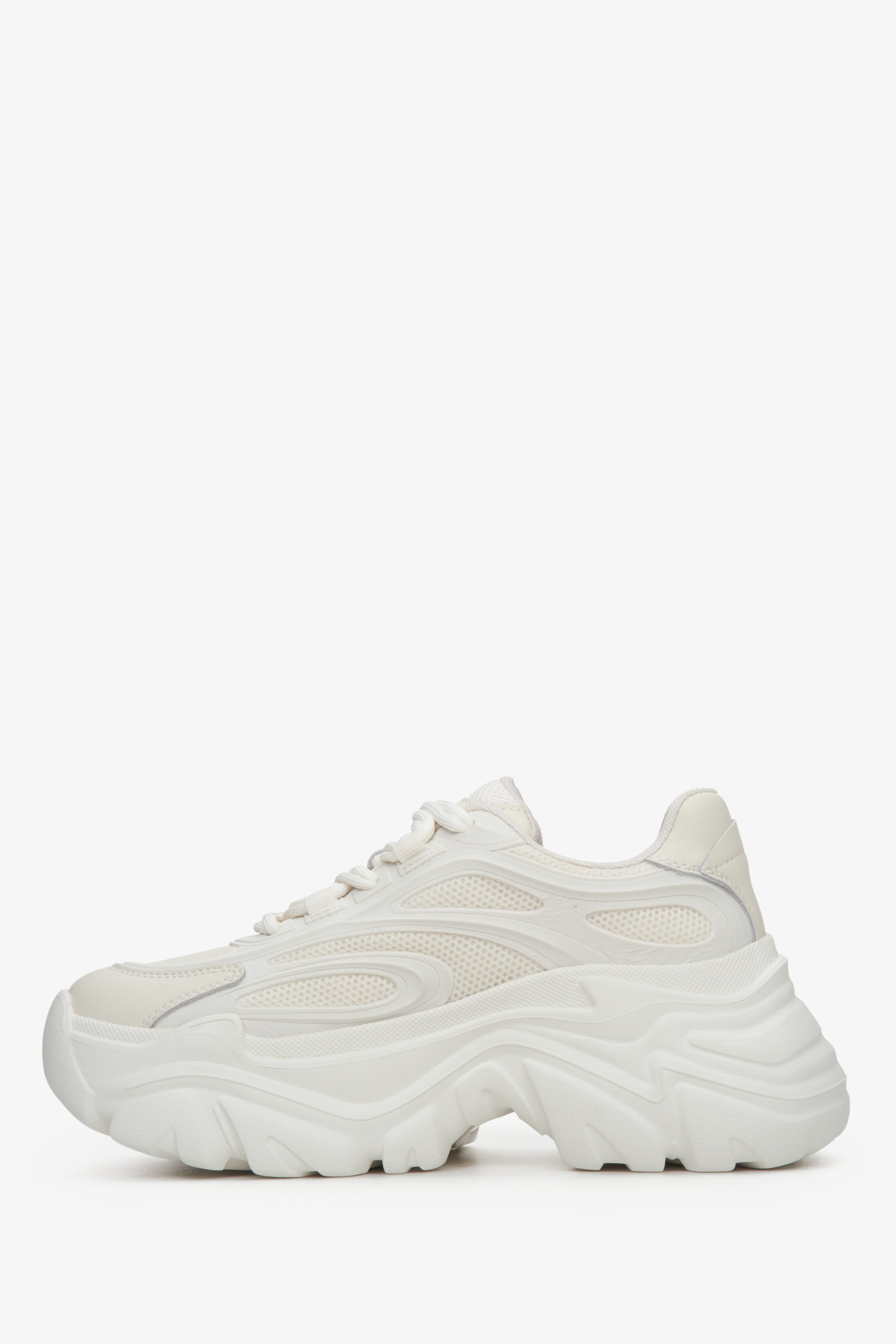 Sneakersy damskie jasnobeżowe na grubej platformie
