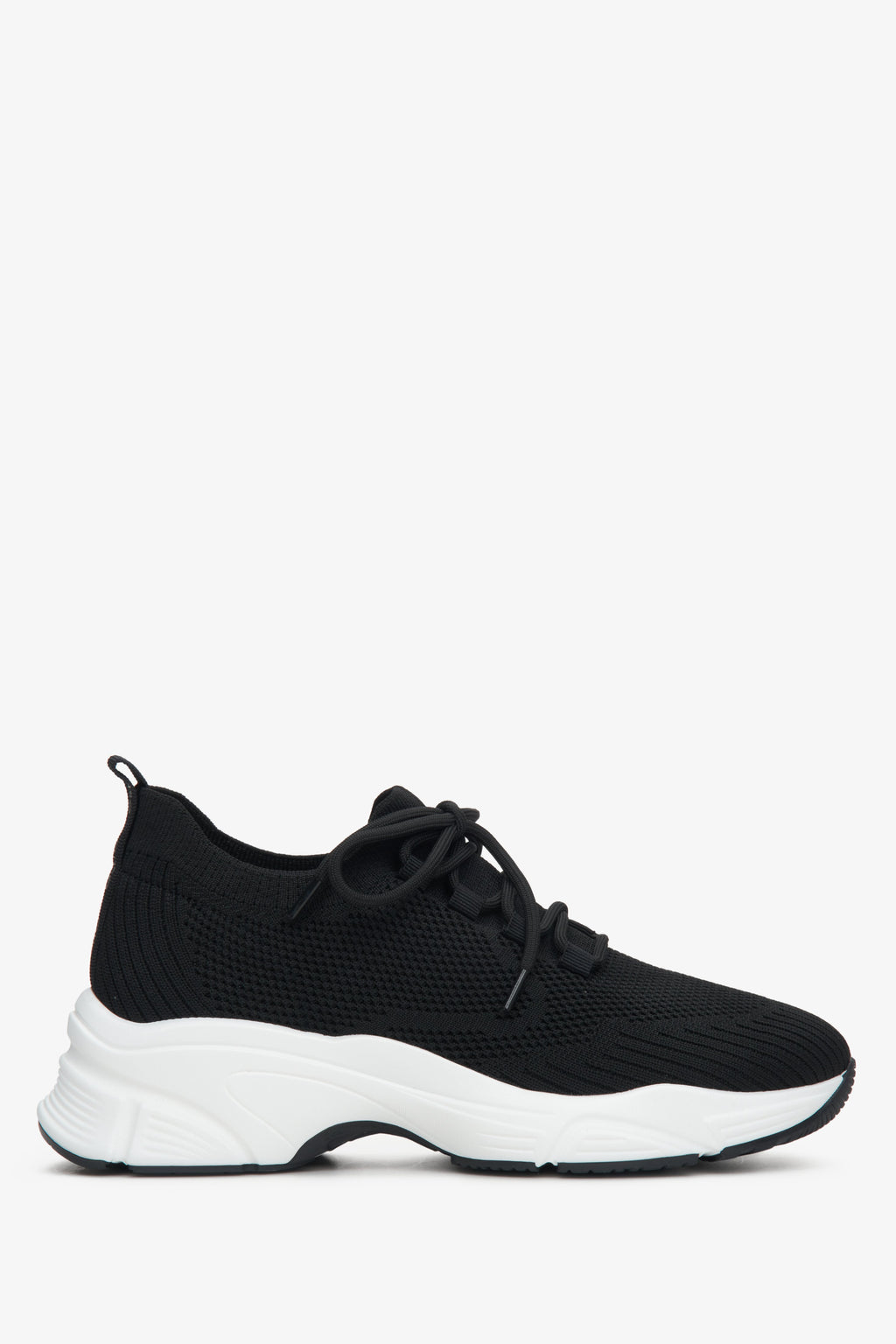 Czarne sneakersy damskie z siateczki na elastycznej podeszwie Estro ER00113222