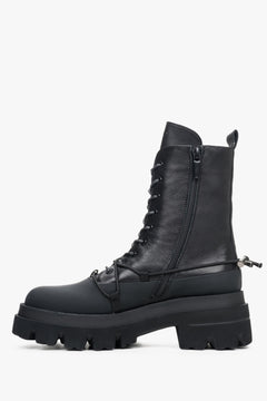 Buty workery damskie w kolorze czarnym ze skóry naturalnej - profil buta.