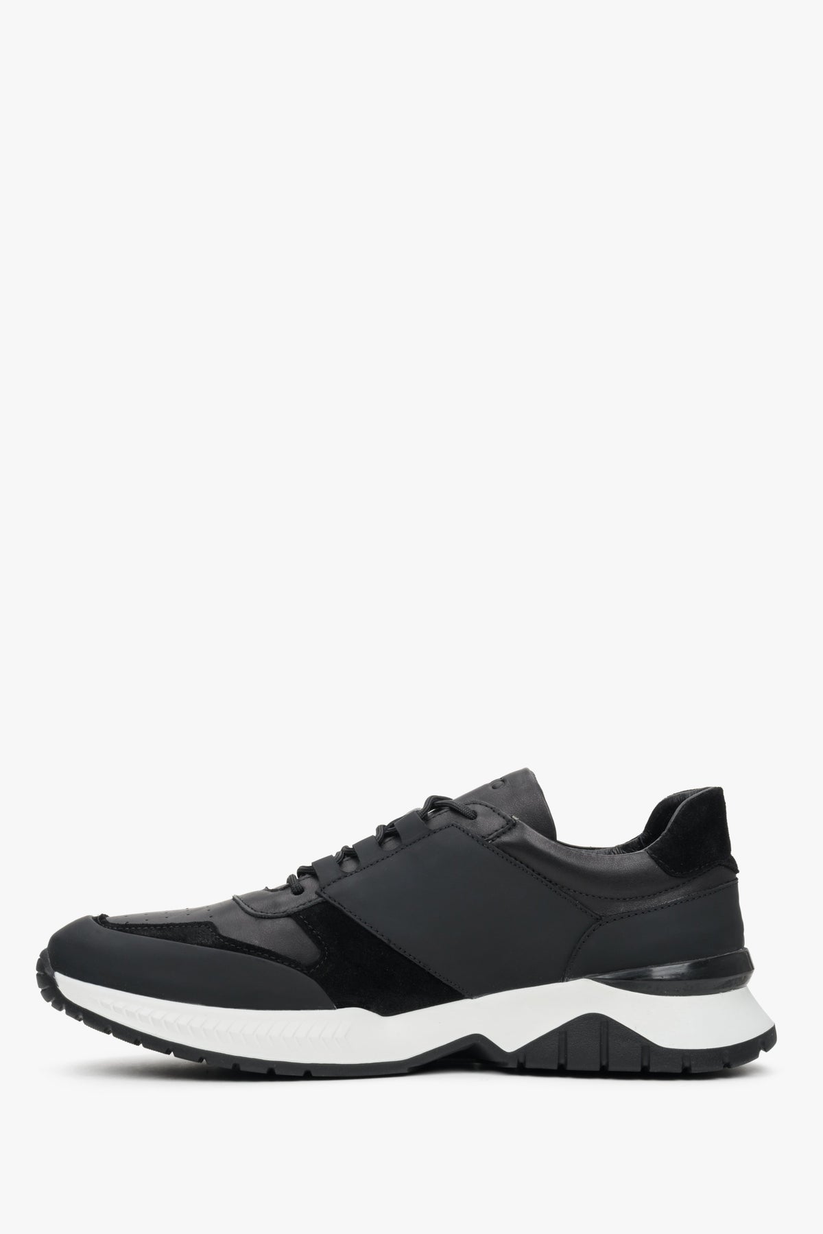 Klasyczne sneakersy męskie Estro z zamszu i skóry naturalnej marki Estro.