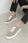 Beżowe sneakersy męskie z zamszu naturalnego na wiosnę Estro ER00111154