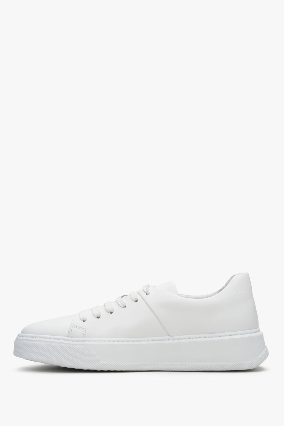 Białe sneakersy damskie Estro ze skóry naturalnej - profil buta.