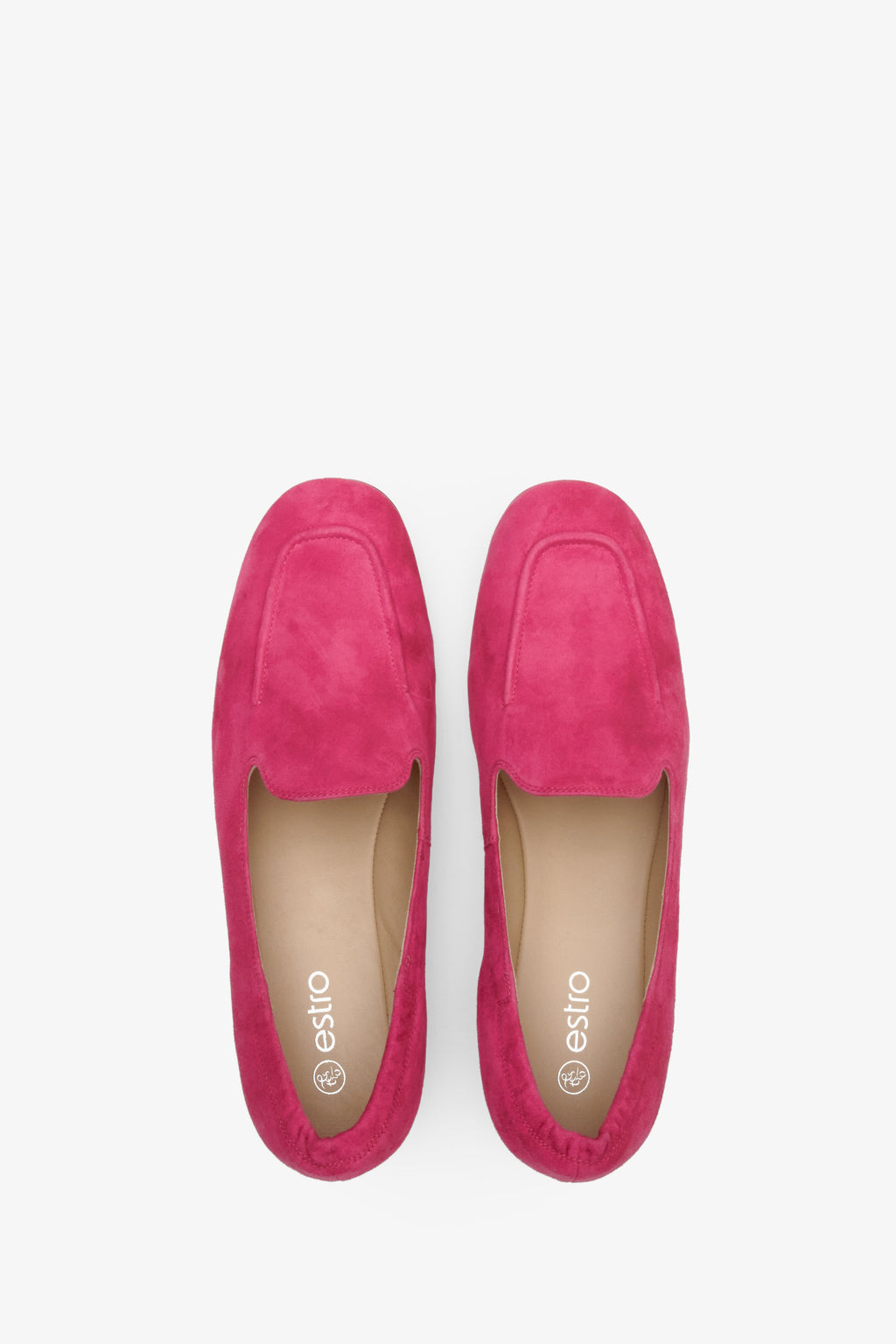 Loafersy damskie z widocznym przeszyciem na nosku. 
