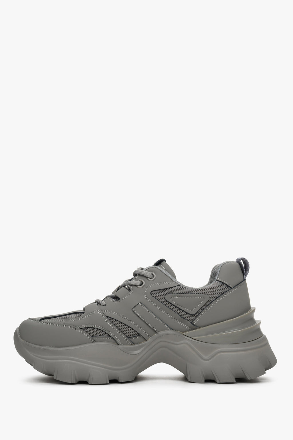 Szare sneakersy damskie ES 8 na wysokiej platformie na wiosnę i jesień.