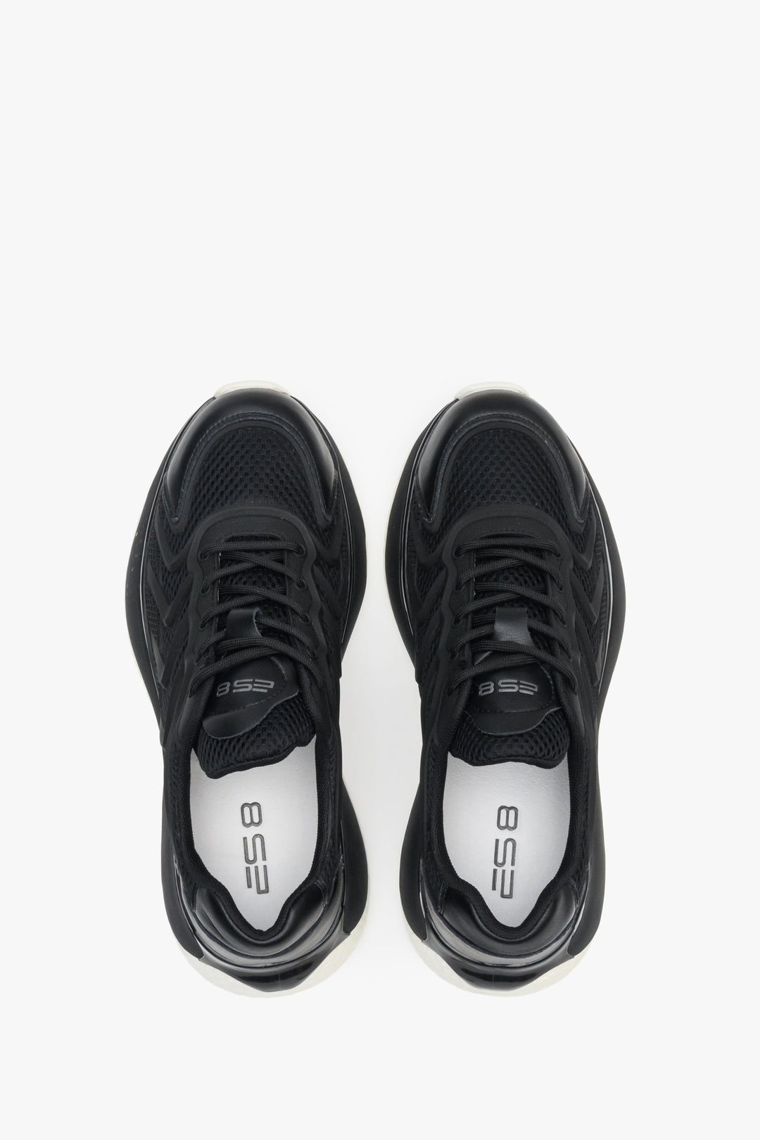 Sneakersy damskie z siateczką w kolorze czarnym,  wielosezonowe.