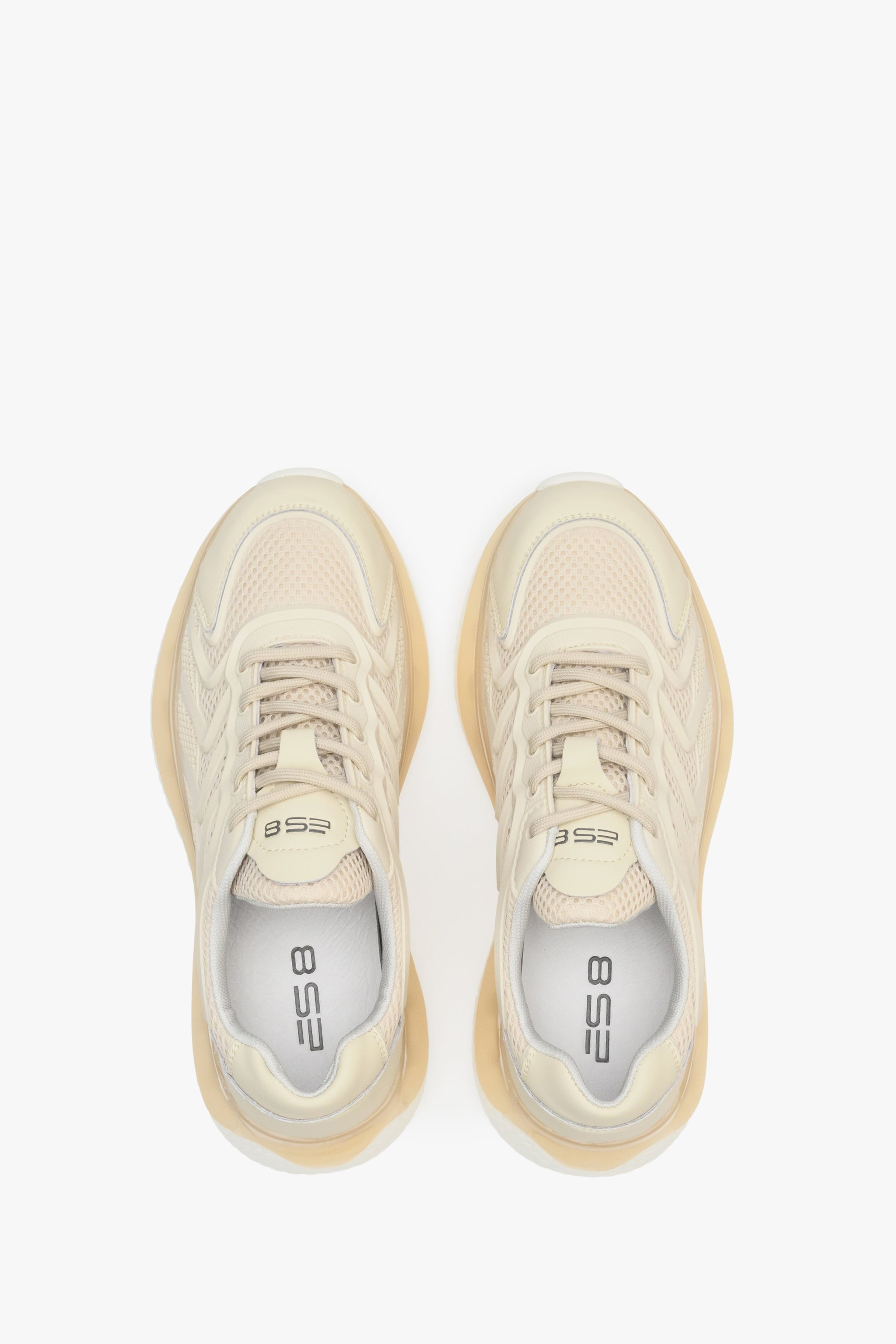 Beżowe damskie sneakersy ES8 ze sznurowaniem.