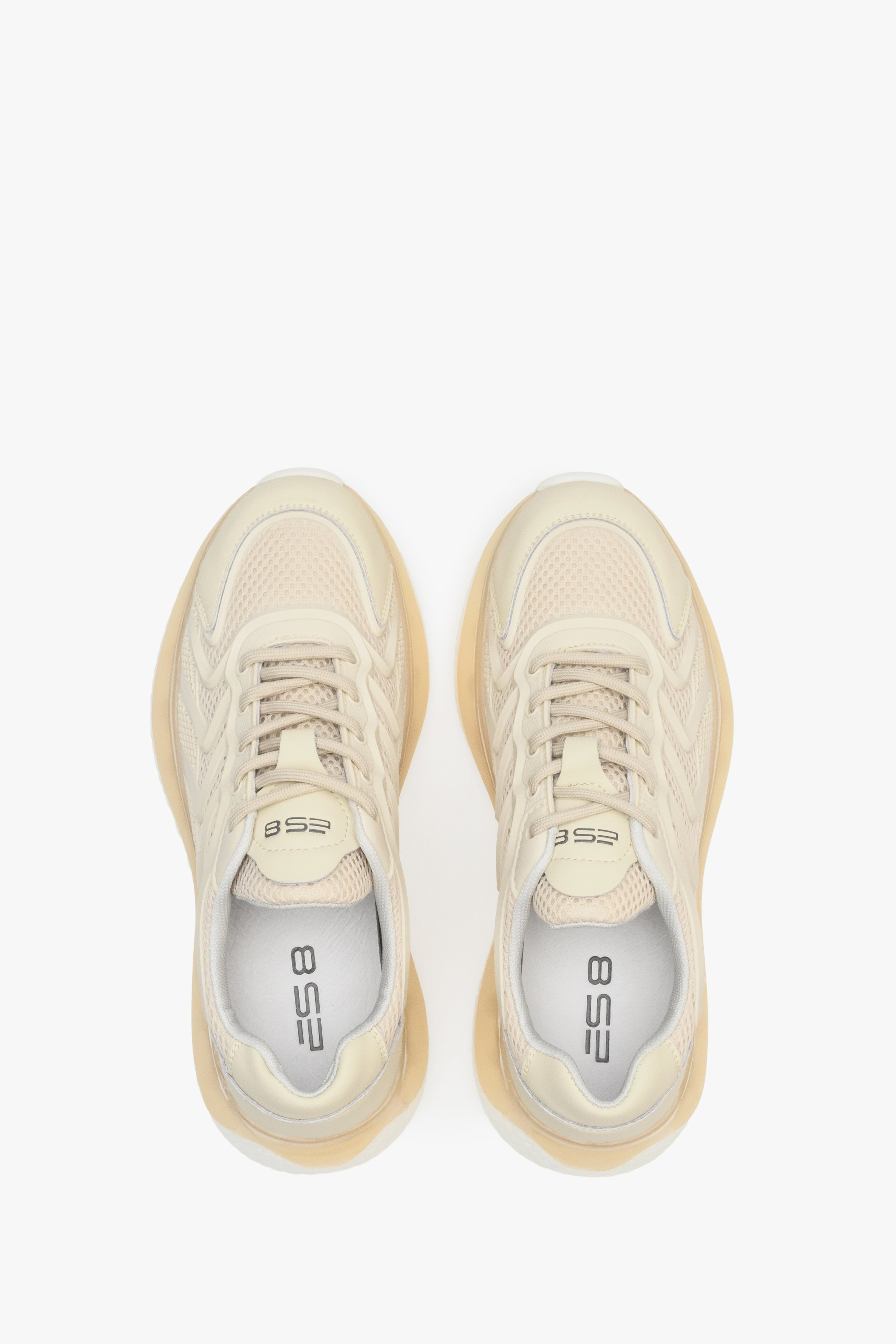 Beżowe damskie sneakersy ES8 ze sznurowaniem.
