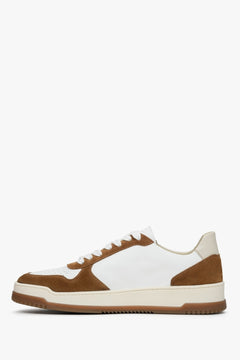 Sneakersy męskie biało-brązowe z zamszu i skóry naturalnej Estro - profil butów wiosennych.