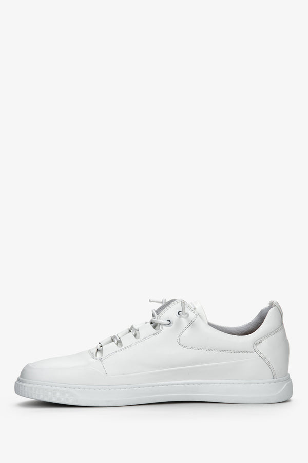 Białe sneakersy męskie ES 8 ze skóry naturalnej na wiosnę.