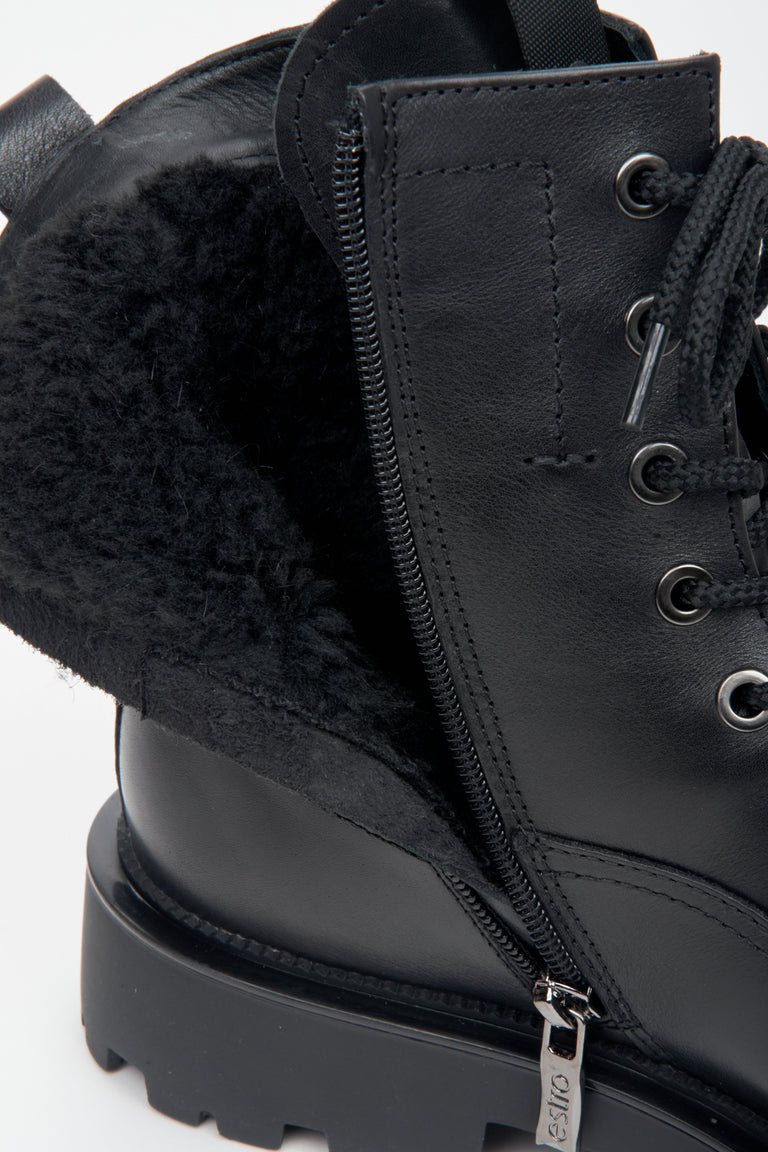 Botki damskie zimowe ze skóry naturalnej marki Estro - zbliżenie na wypełnienie buta.