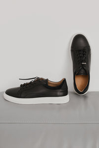 Czarne skórzane sneakersy męskie na wiosnę Estro ER00112460