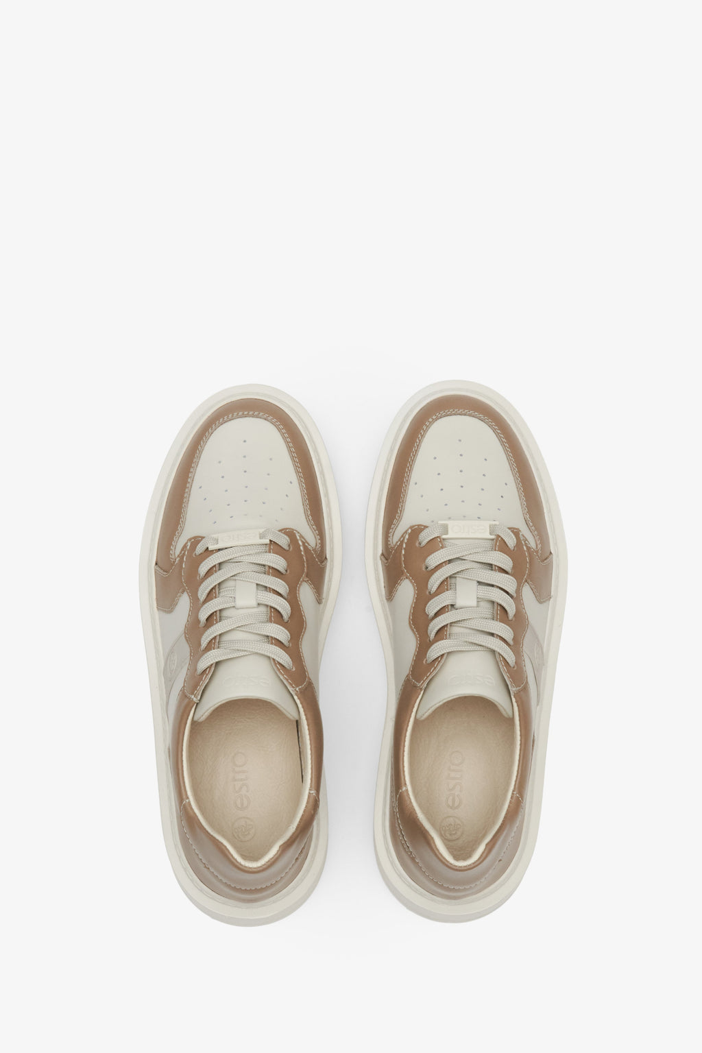 Beżowo-brązowe, skórzane sneakersy damskie Estro - prezentacja modelu z góry.