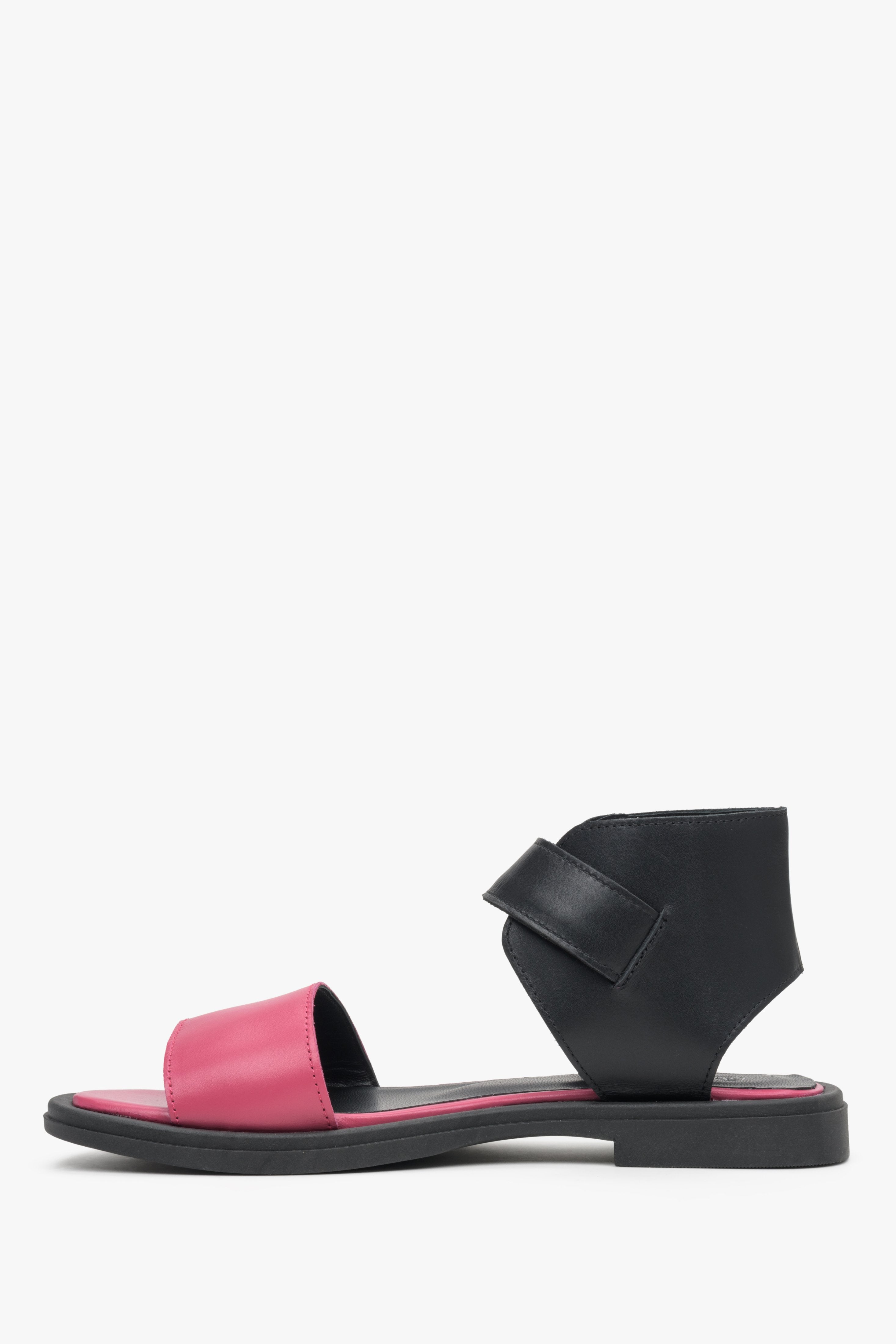 Sandały damskie czarno-różowe Estro ze skóry naturalnej - profil buta.