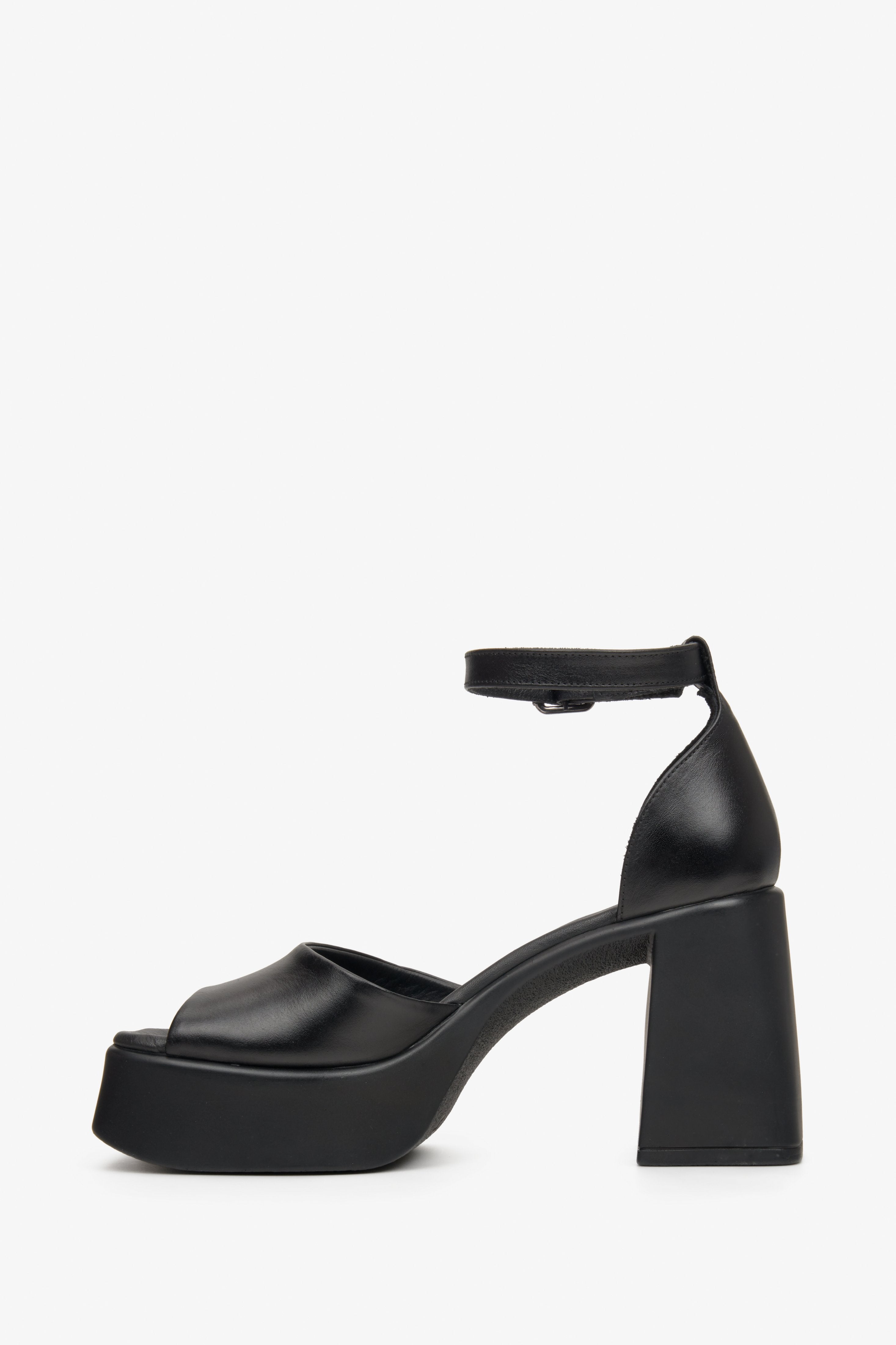Sandały damskie skórzane ankle strap ze skóry naturalnej Estro - profil buta.