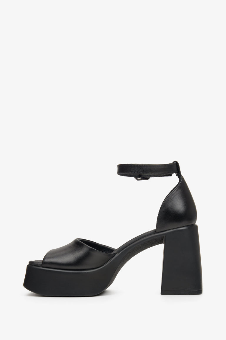 Sandały damskie skórzane ankle strap ze skóry naturalnej Estro - profil buta.