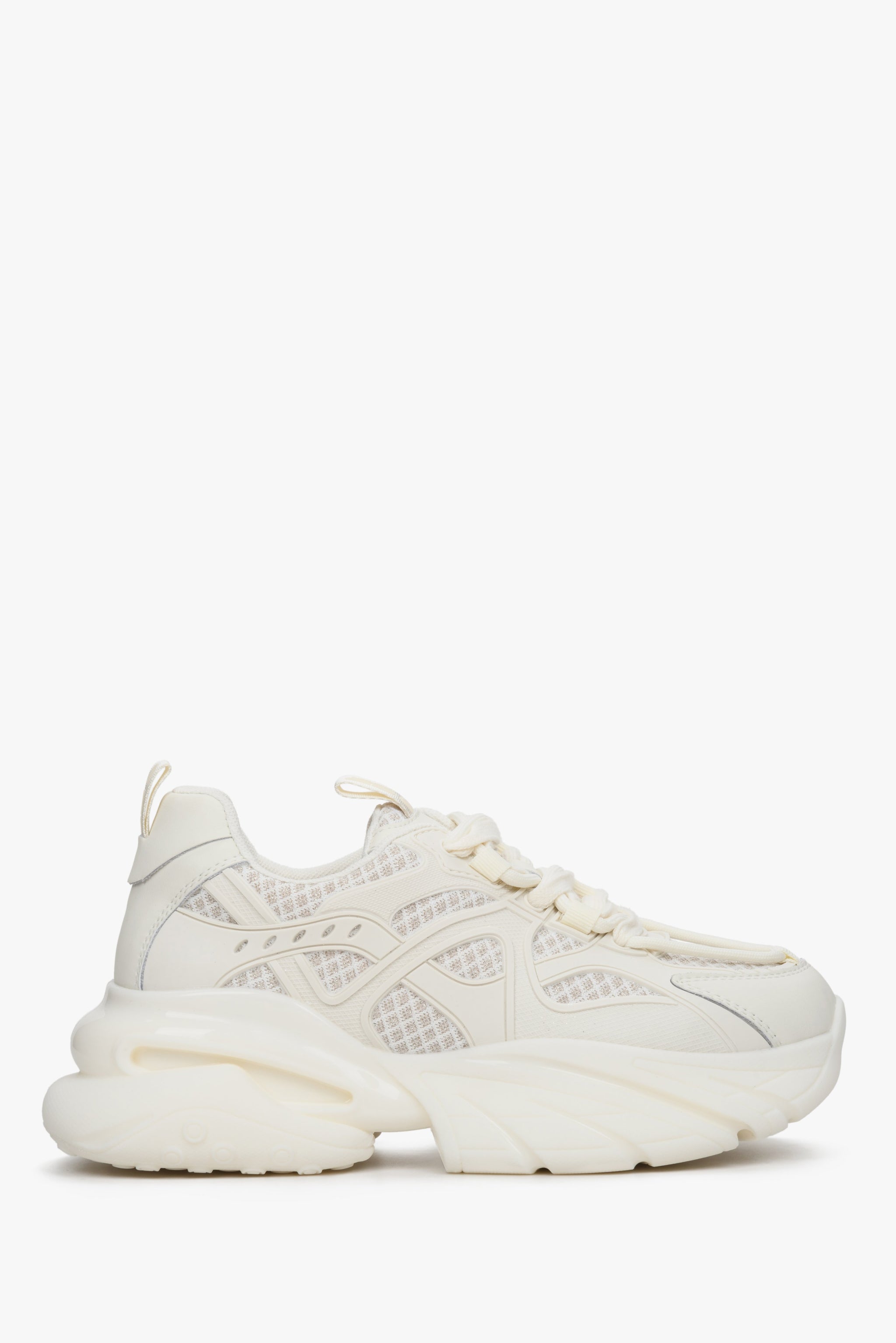Białe sneakersy damskie na grubej podeszwie z siateczką ES 8 ER00112600
