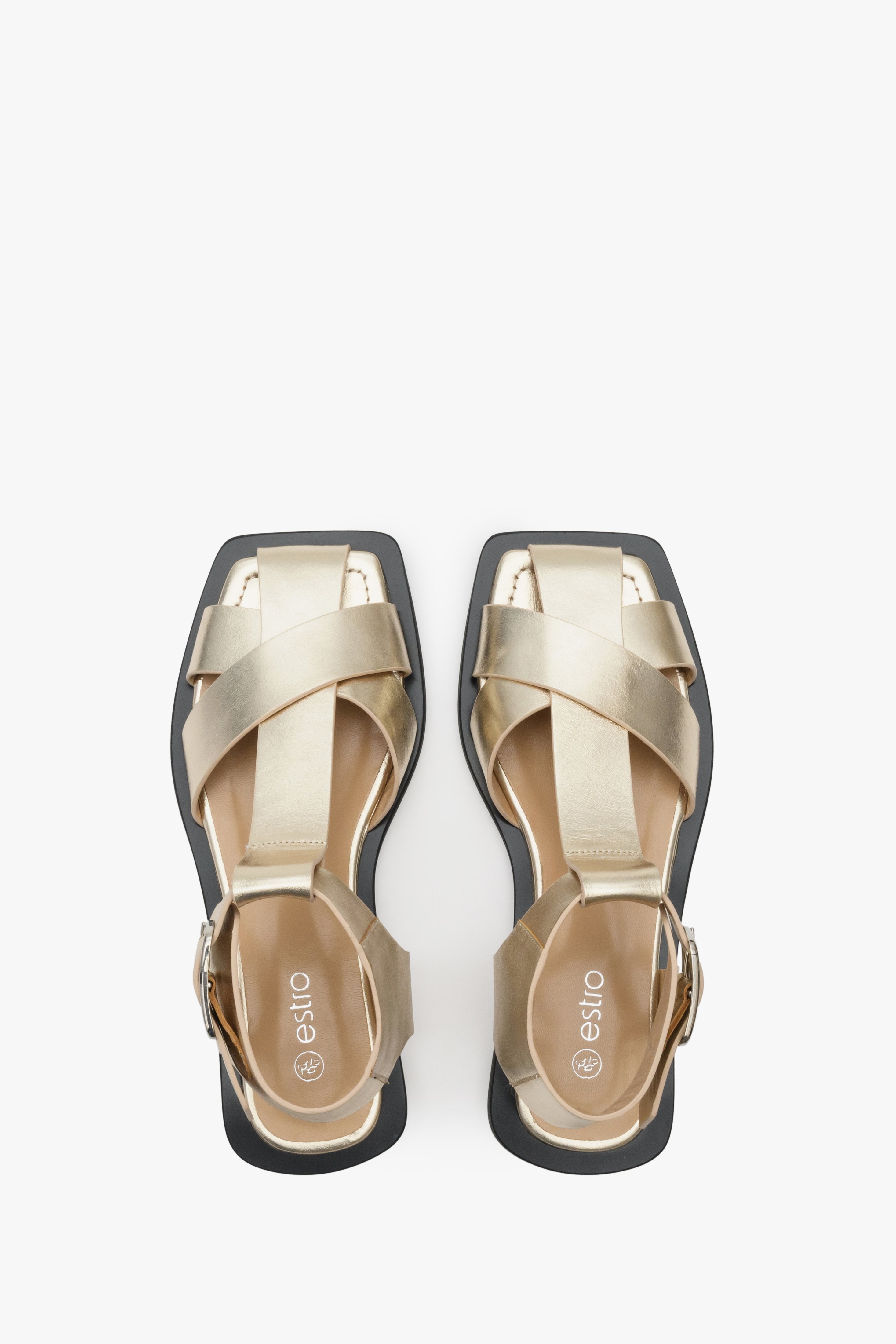 Sandały damskie złote skórzane na lato Estro - prezentacja obuwia z góry.
