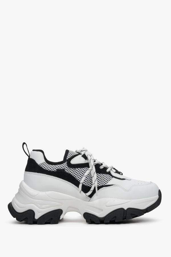 Biało-czarne sneakersy damskie na grubej podeszwie marki ES 8 - profil buta.