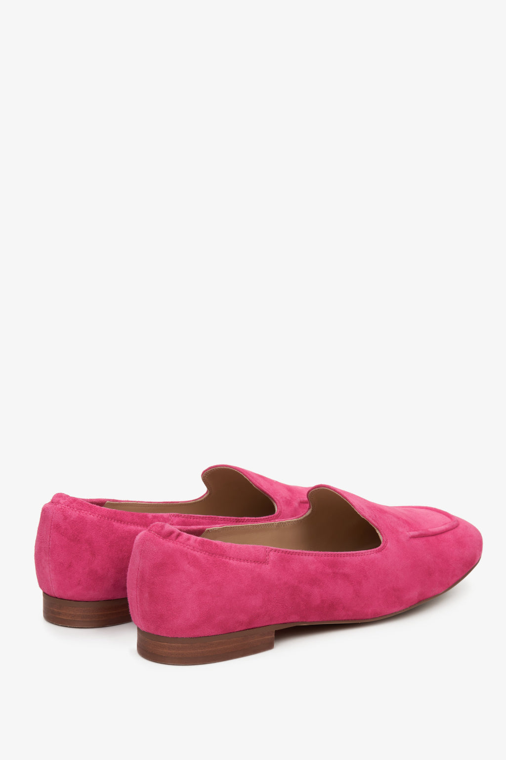 Loafersy damskie z naturalnego weluru, idealne na wiosne i lato.